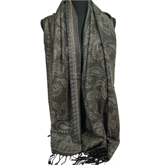 Elegant Shawl in Earthy Green- Versatile Wrap, Stole, Scarf, Veil, Soft & Cozy - Picture 6 of 16